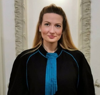dr, Együd Borbála ügyvéd portréja
